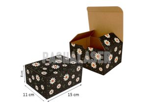 جعبه هدیه مشکی گل‌دار (15x8x11) کد 39129